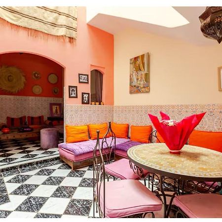 Maison Riad Traditionnel Idealement Situe A Marrakech 马拉喀什 外观 照片