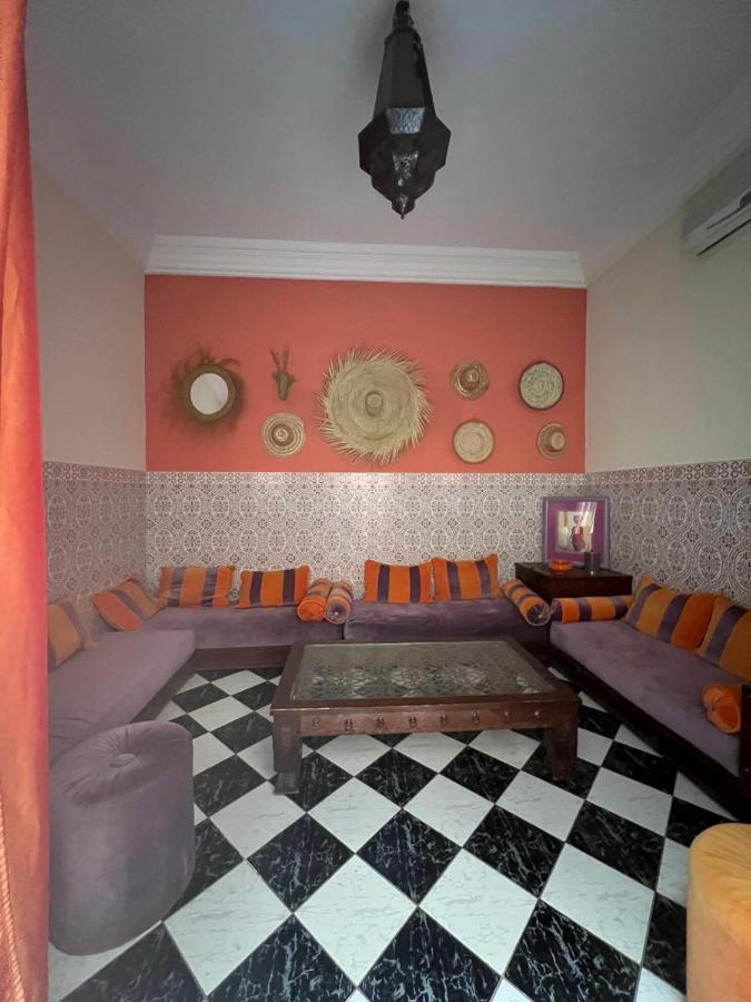 Maison Riad Traditionnel Idealement Situe A Marrakech 马拉喀什 外观 照片