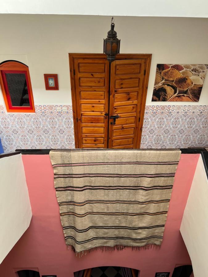 Maison Riad Traditionnel Idealement Situe A Marrakech 马拉喀什 外观 照片