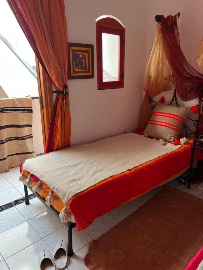 Maison Riad Traditionnel Idealement Situe A Marrakech 马拉喀什 外观 照片