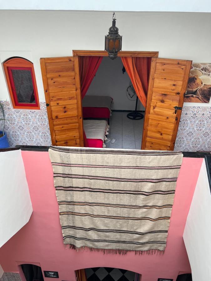 Maison Riad Traditionnel Idealement Situe A Marrakech 马拉喀什 外观 照片